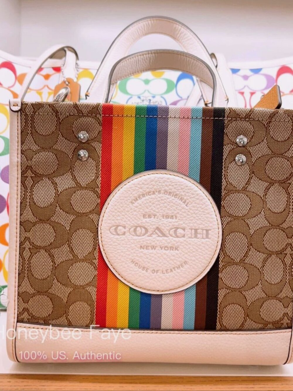 NWT Coach Dempsey Tote 22 In Signature Jacquard With Rainbow CJ576